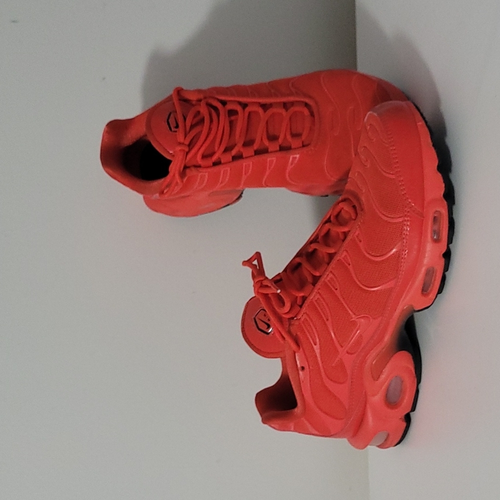 NIKE AIR MAX TN